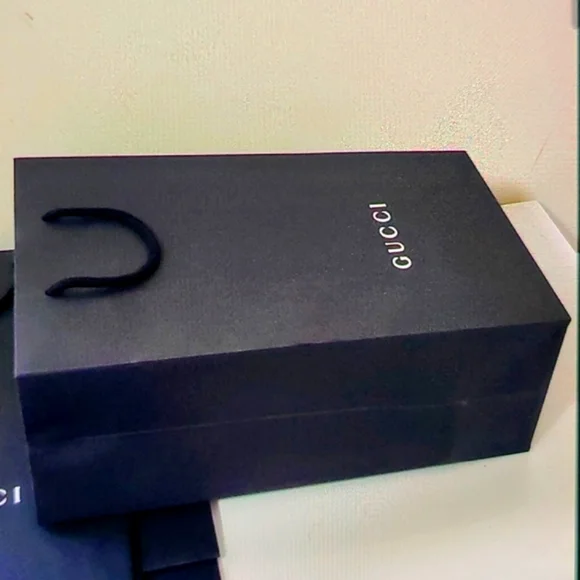 Last chance GUCCI shopping bags - Picture 2 of 4